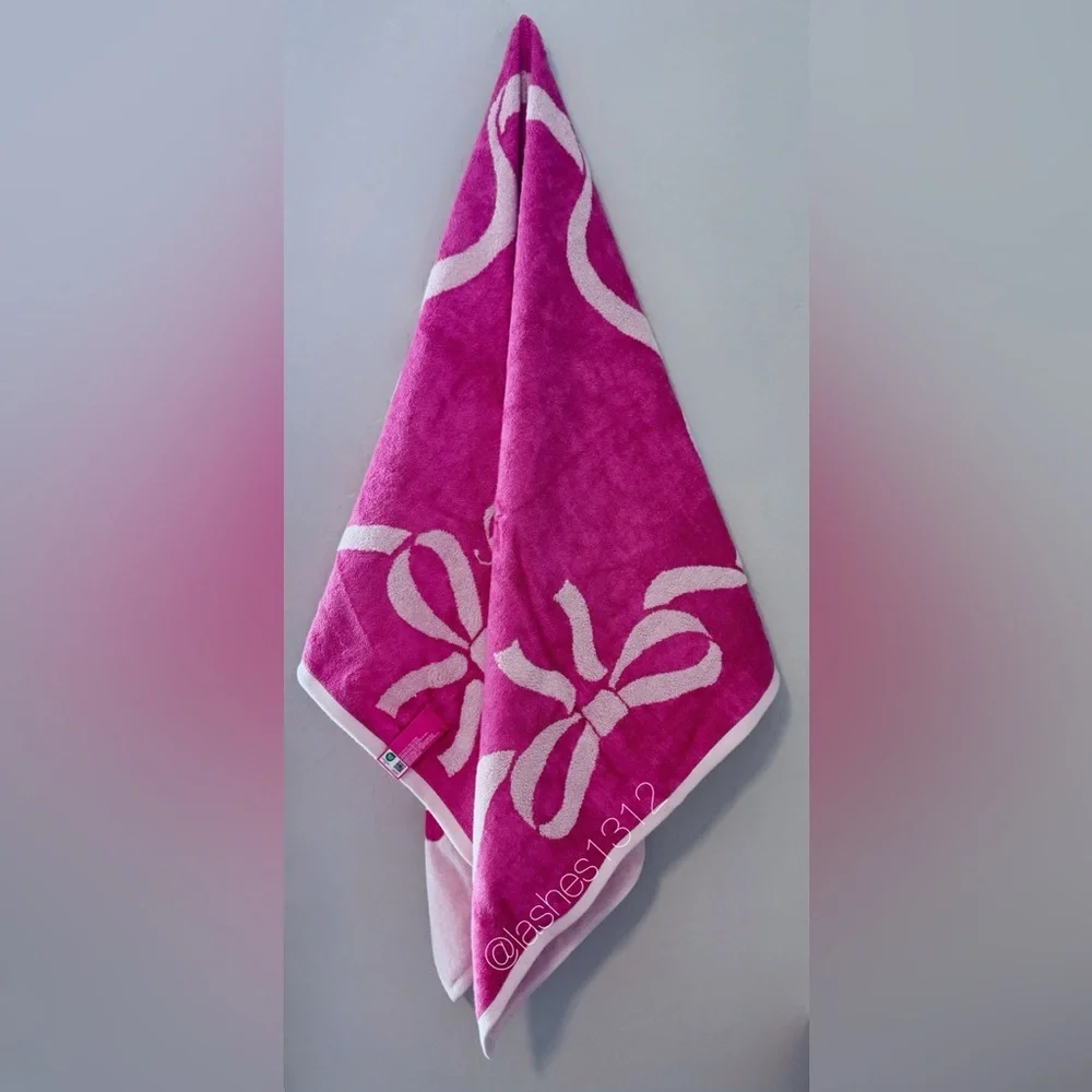 JUICY COUTURE Set of 2 Plush Bath Towels & Hand Towels - Pink Coquette Bows